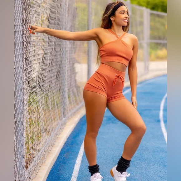 Sommer Ray workout 4 pc set - Rust and Cream - Picture 1 of 8